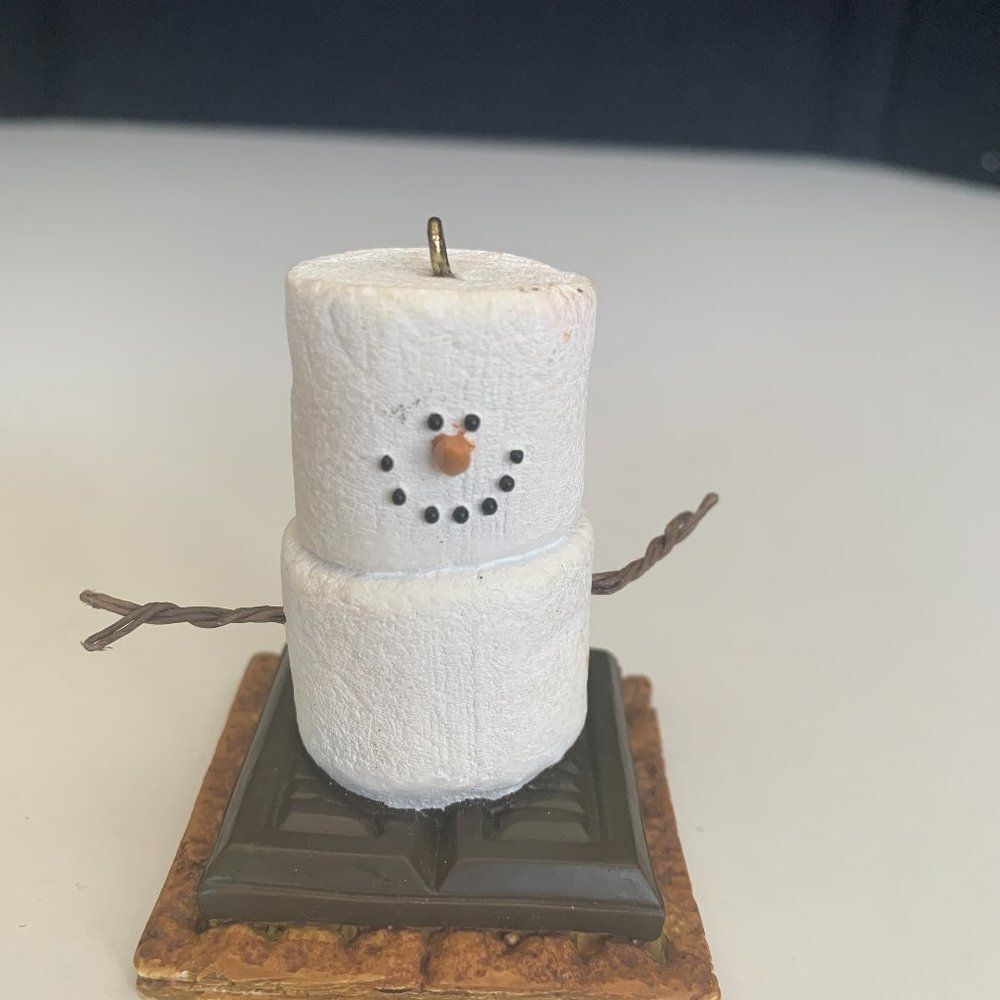 Midwest of Cannon Falls Original S'mores Smores christmas ornament. Marshmallow